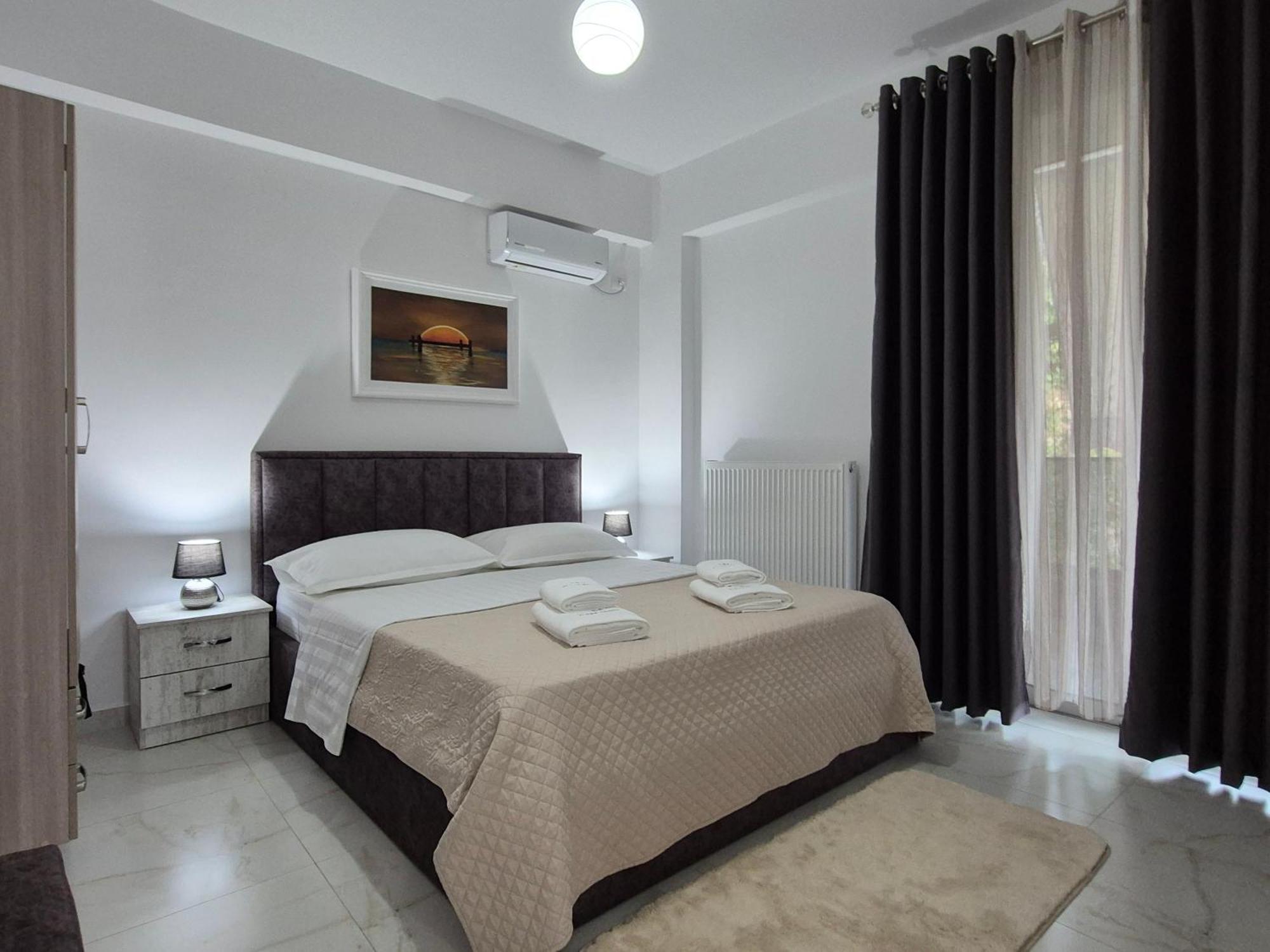 Flore Rooms ซารานเดอ ภายนอก รูปภาพ