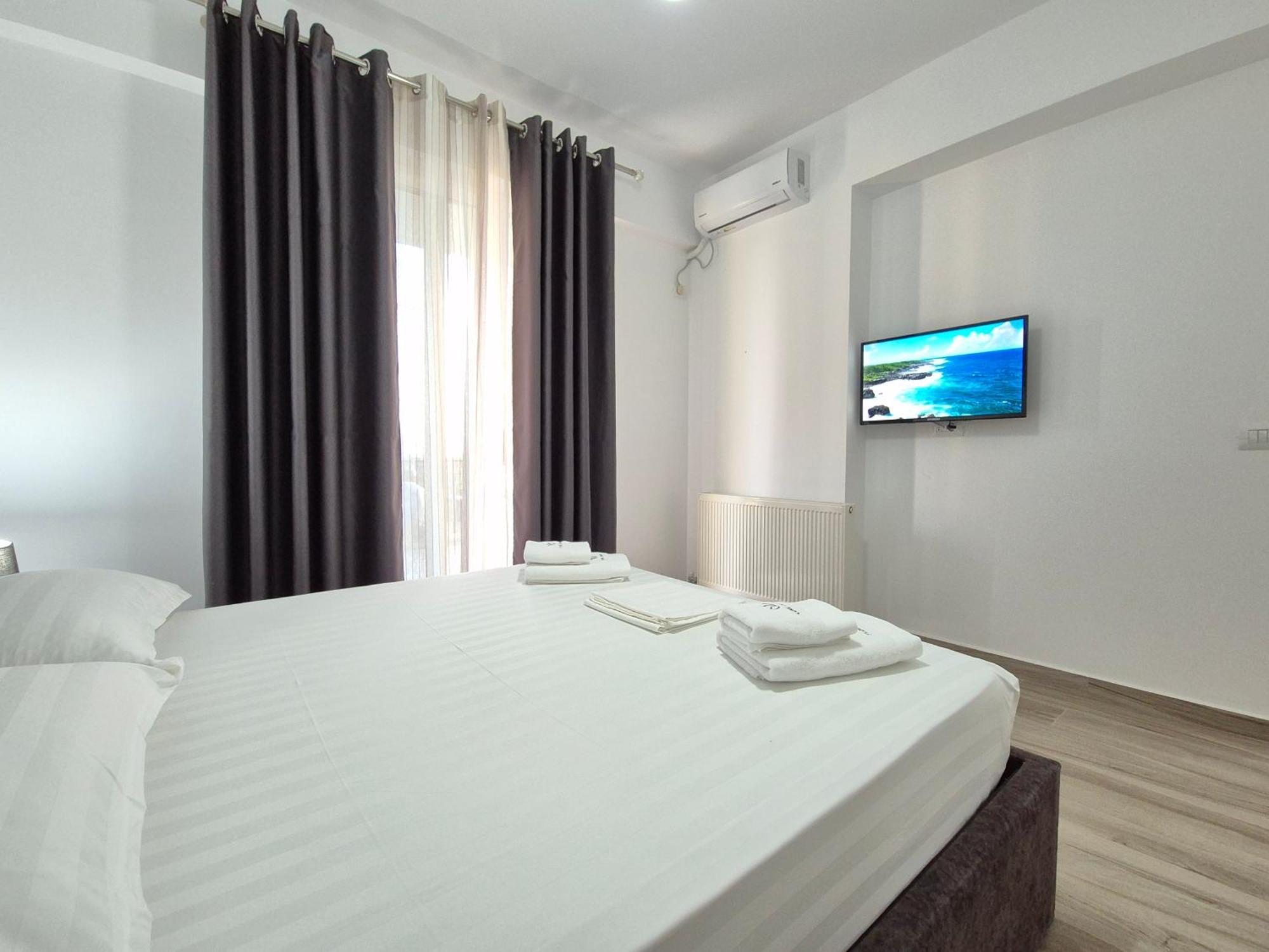 Flore Rooms ซารานเดอ ภายนอก รูปภาพ