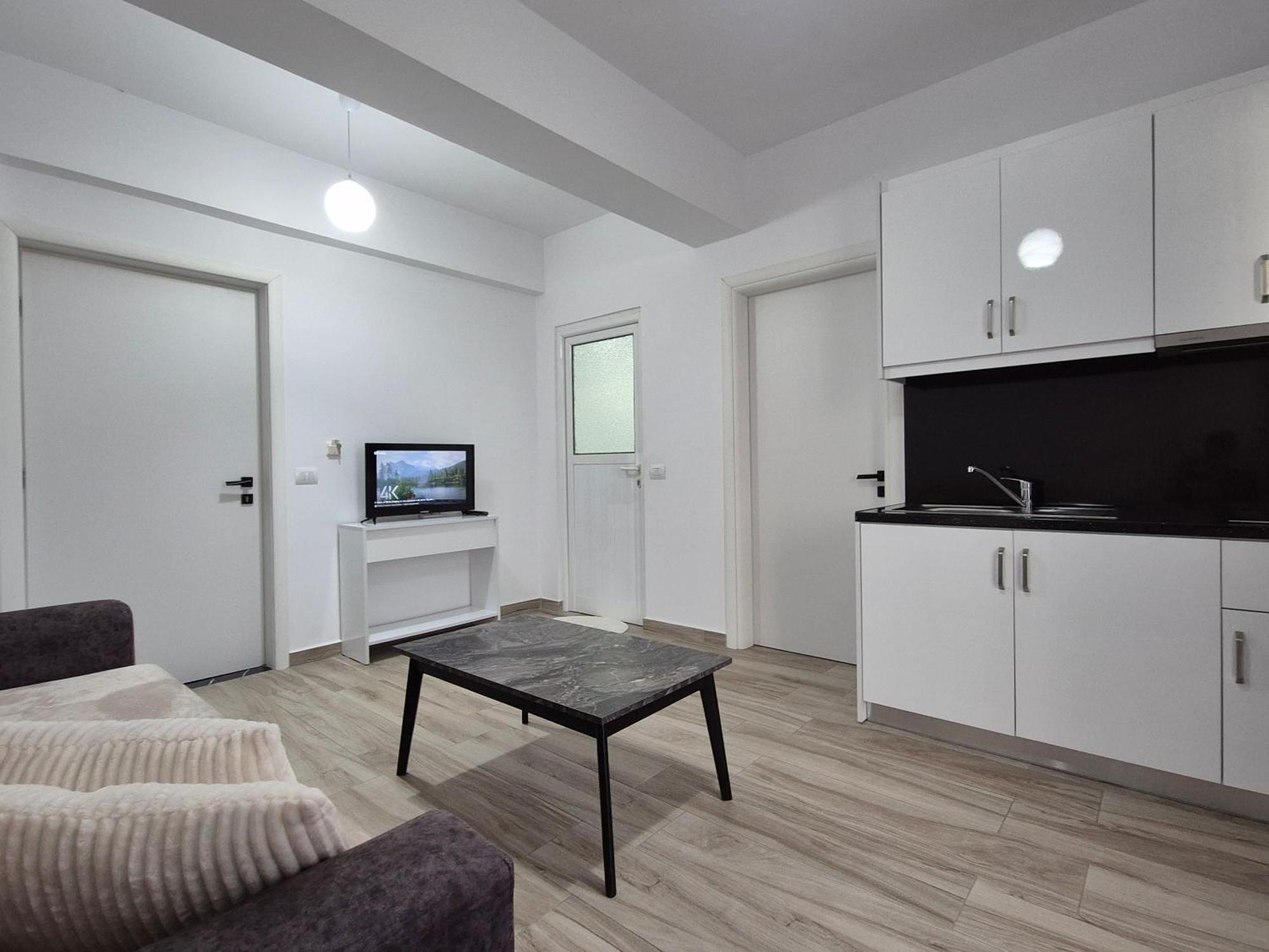 Flore Rooms ซารานเดอ ภายนอก รูปภาพ