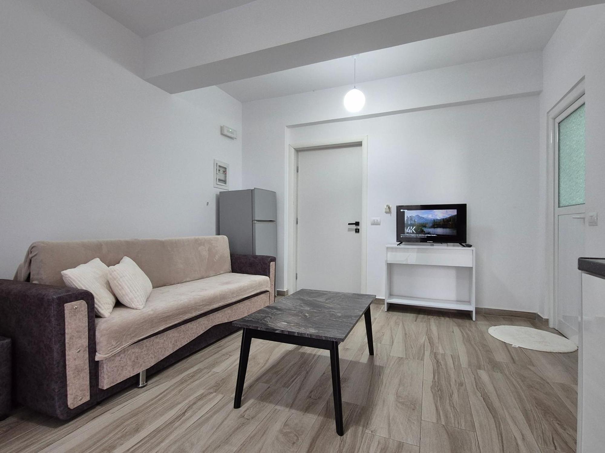 Flore Rooms ซารานเดอ ภายนอก รูปภาพ